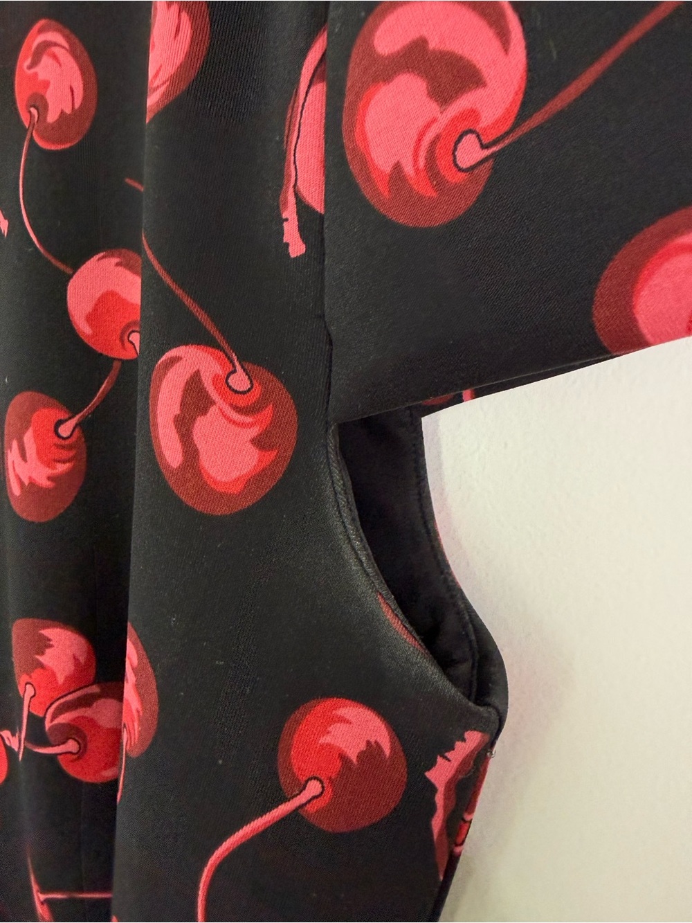 Betsey Johnson Cherry Print Sheath Dress Size 8 - Picture 10 of 13